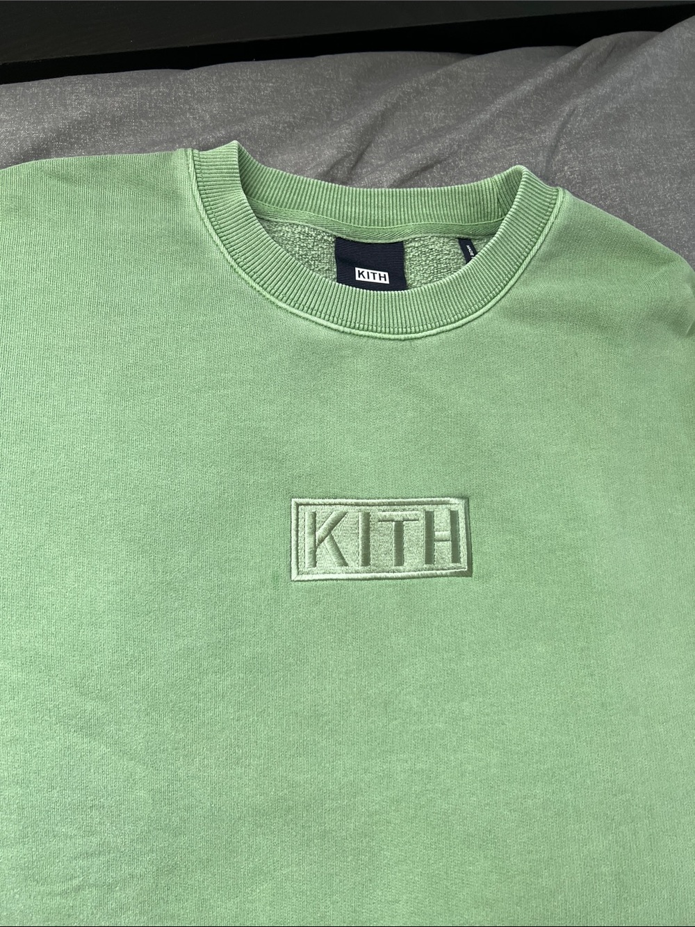 Kith Men's Crewneck Sweatshirt in Sage Green Embroidered Logo